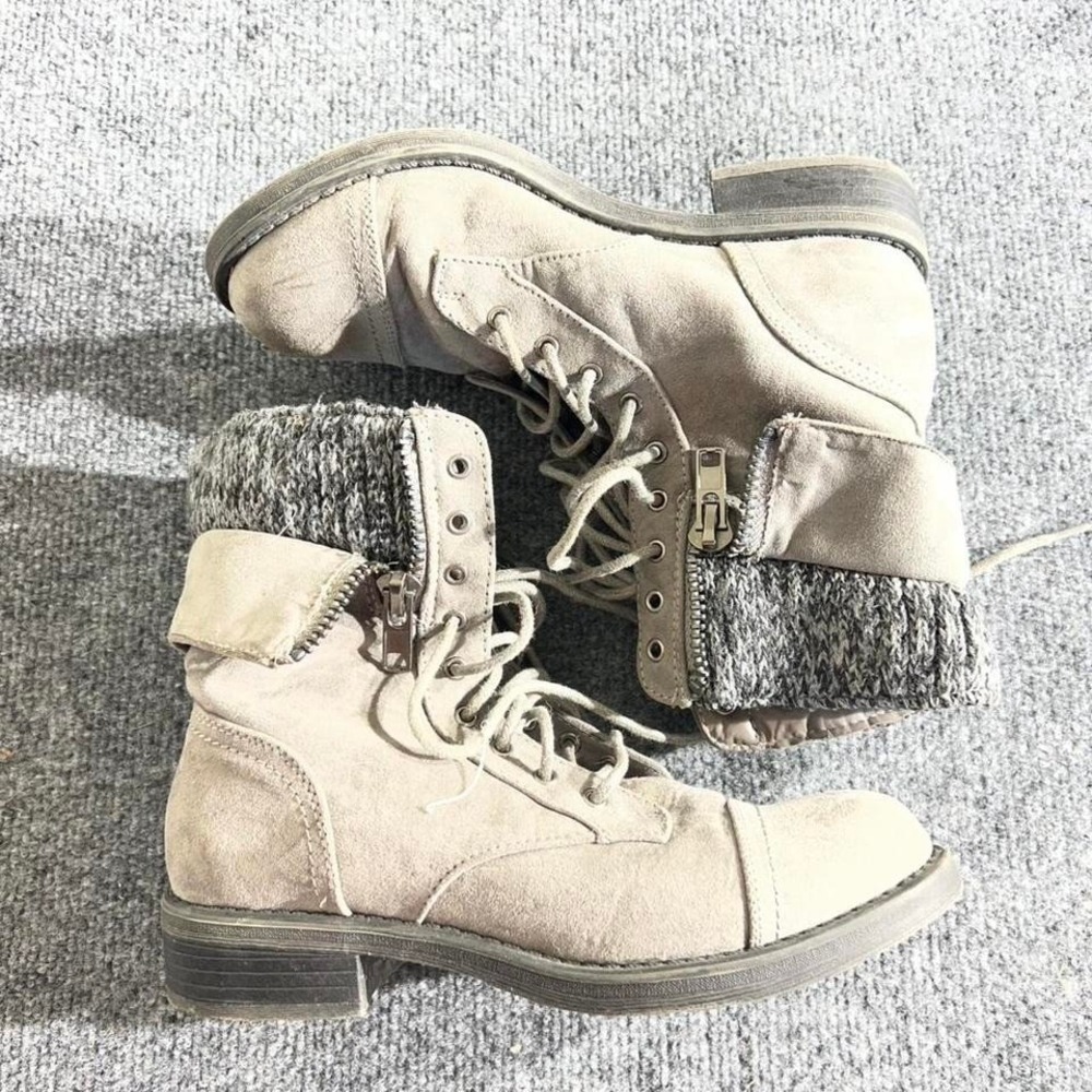 JustFab Sarita Combat Boots Womens‎ 6.5 Gray Taupe Knit Collar Lace Up Lug Sole